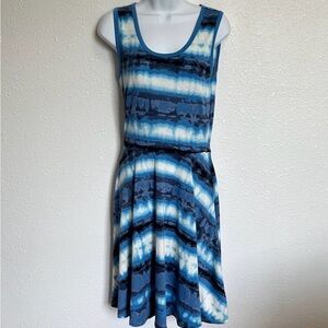 LuLaRoe Stylish Blue Tie-Dye Midi Pocket Dress Size Small